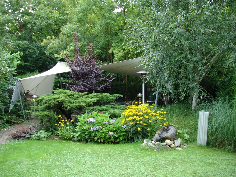 Segel im Garten